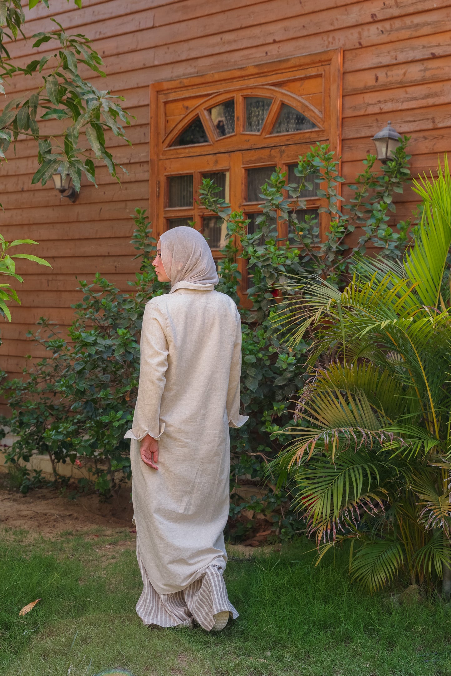 ياسمينا-Beige