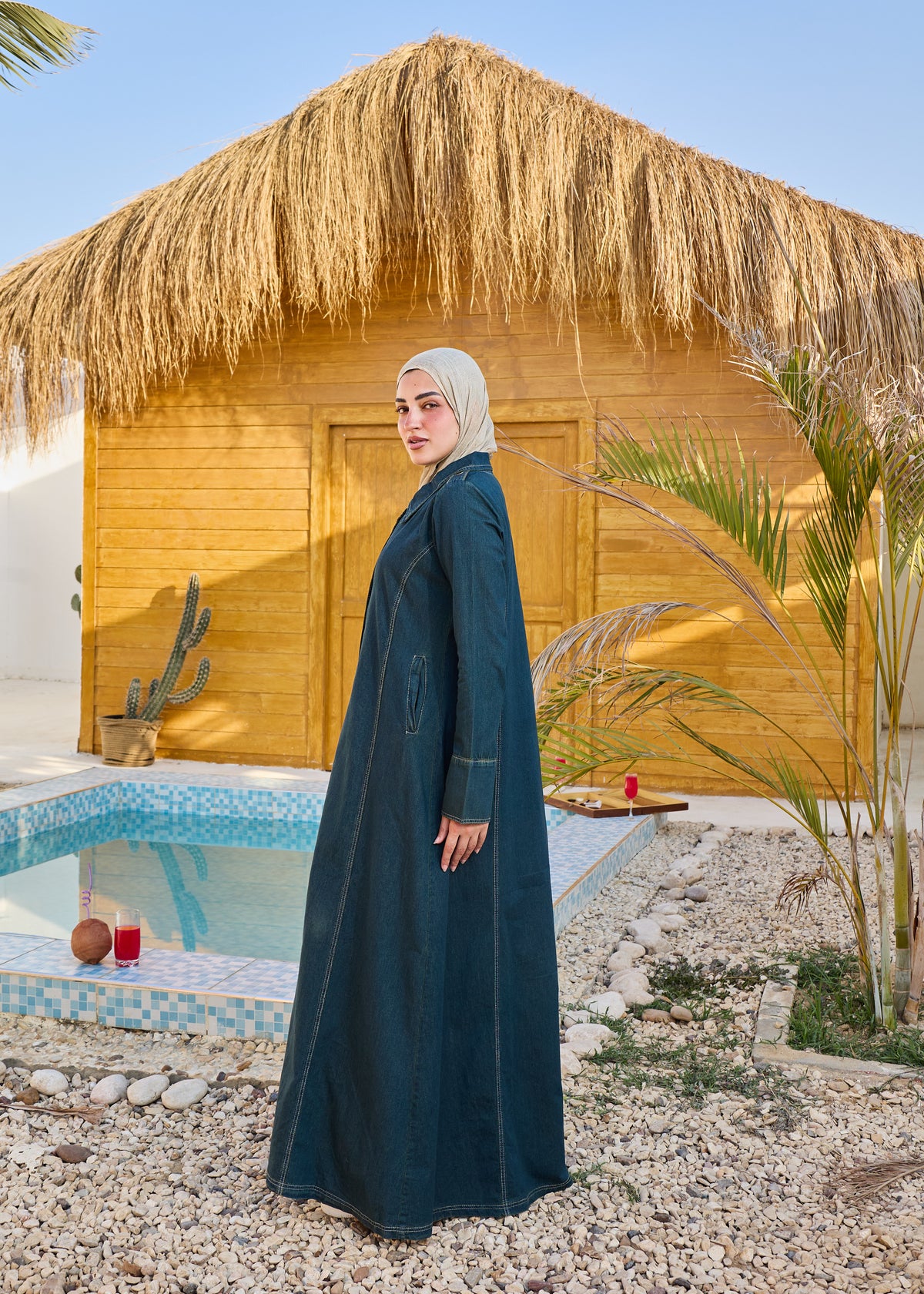 Structure Abaya