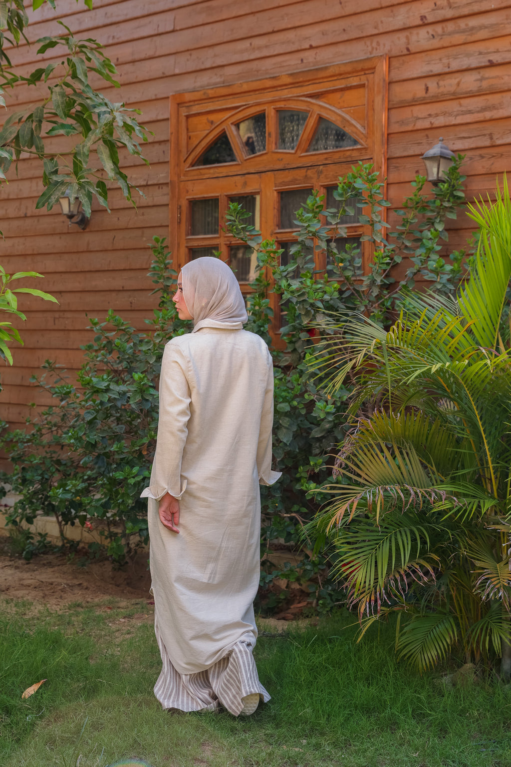 ياسمينا-Beige