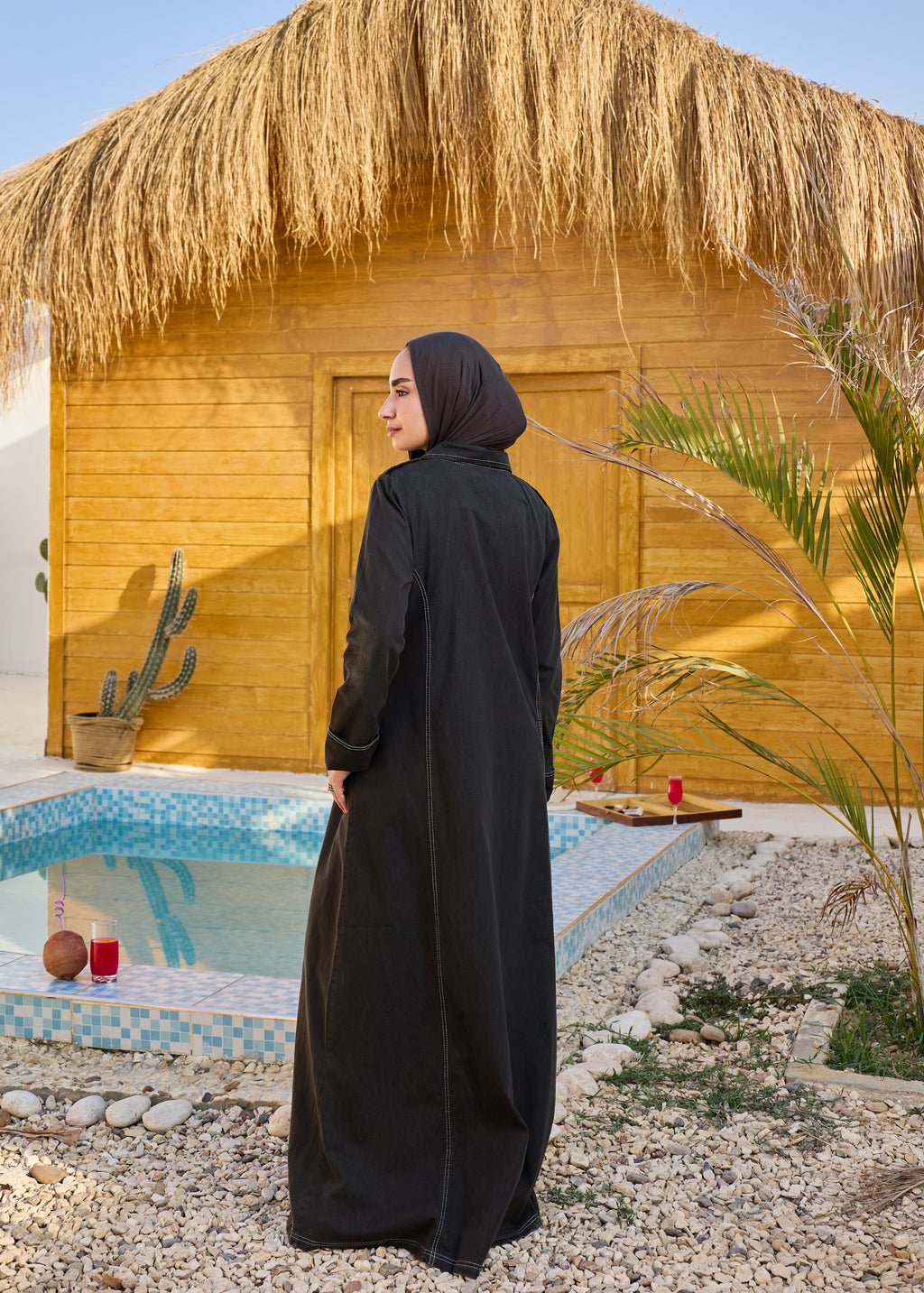 Structure Abaya